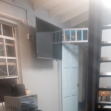 Carmen'S Cozy Studio Bridgetown Exterior photo